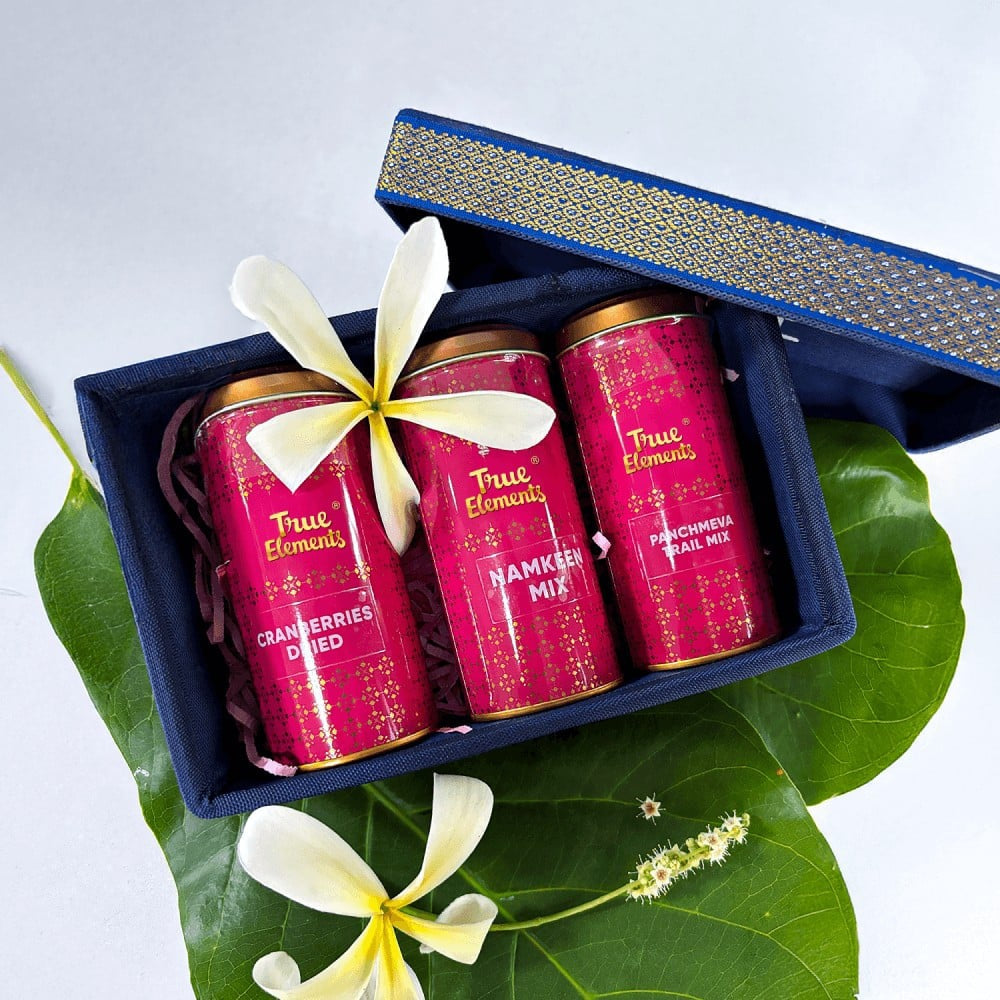 True Elements Eco-friendly Dry Fruits Gift Pack : 300 g