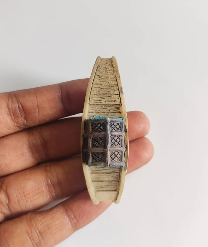 Mini Boat - Chinese Style Fishing Boat Figurine Model