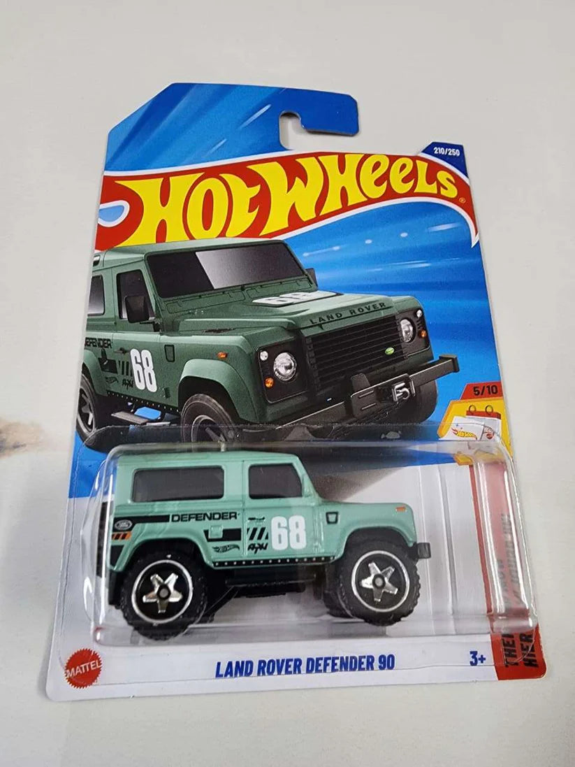 Land Rover Defender 90 (Light Green) – Hot Wheels 2025 by Mattel