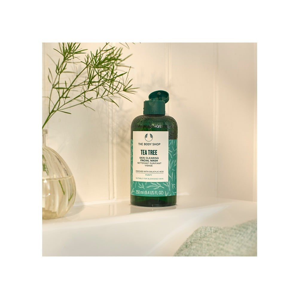 The Body Shop Tea Tree Facial Wash : 250 ml