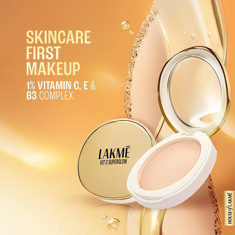 Lakme Makeup + Skincare Vitamin C Compact (Cinnamon) : 8 g