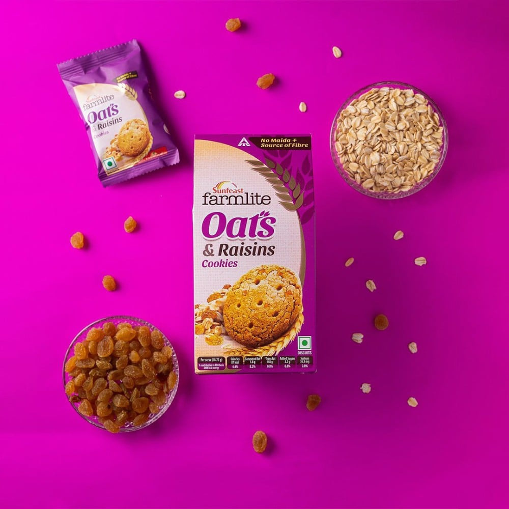 Sunfeast Farmlite Oats with Raisins Cookies - Pack of 2 : 2 x 150 g