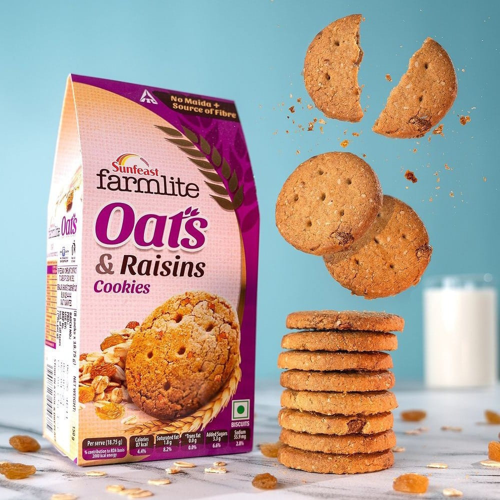 Sunfeast Farmlite Oats with Raisins Cookies - Pack of 2 : 2 x 150 g