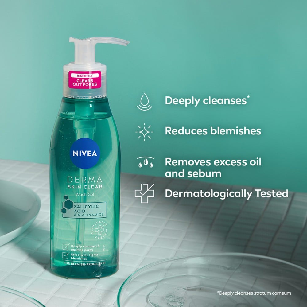 Nivea Derma Skin Clear Gel Face Wash : 150 ml