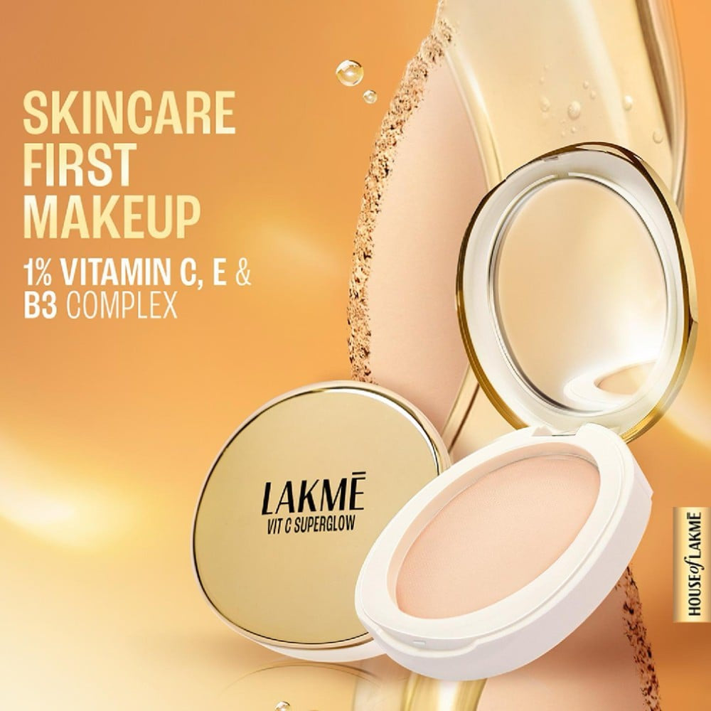 Lakme Makeup + Skincare Vitamin C Compact (Nude) : 8 g