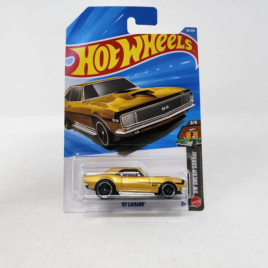 ’67 Camaro (Golden) – Hot Wheels Imported 2026 by Mattel