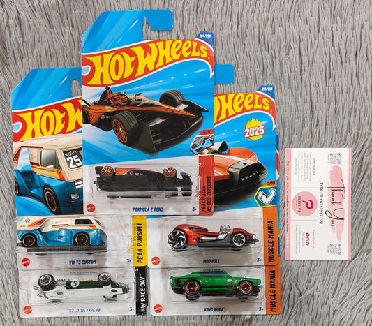 Hot Wheels 5-Car Combo Set – Formula E Gen3, VW T3 Custom, Lotus Type 49, Mod Mill & King Kuda (2025 Collection by Mattel)