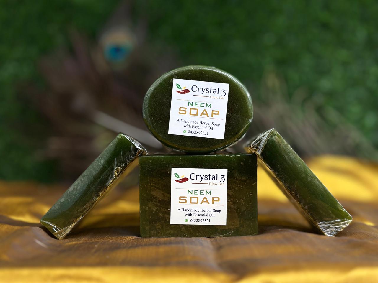 Neem Soap – Crystal z Glow Bar (90–100 g)