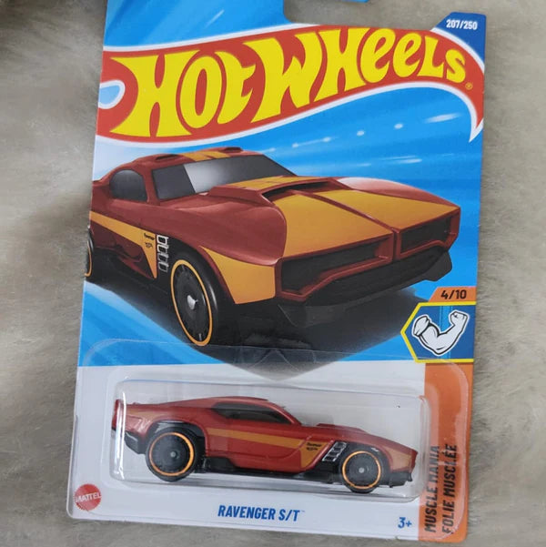 Ravenger S/T (Red) – Hot Wheels 2025 by Mattel