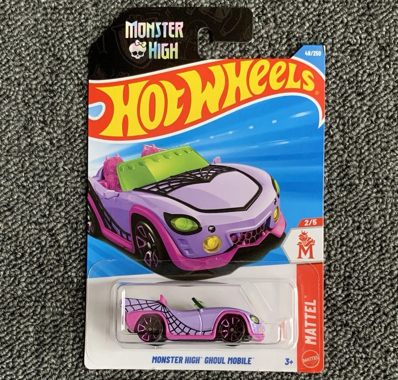 Monster High Ghoul Mobile (Purple) – Hot Wheels by Mattel - Imported (B Case)