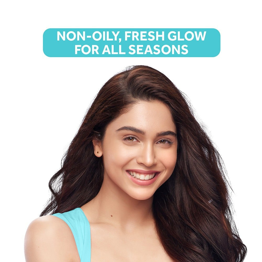 Pond's Light Moisturizing Cream (For Soft Skin) : 100 ml