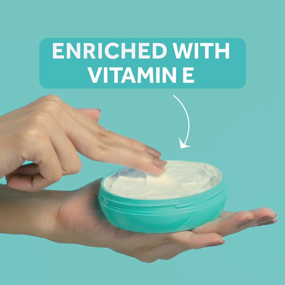 Pond's Light Moisturizing Cream (For Soft Skin) : 100 ml