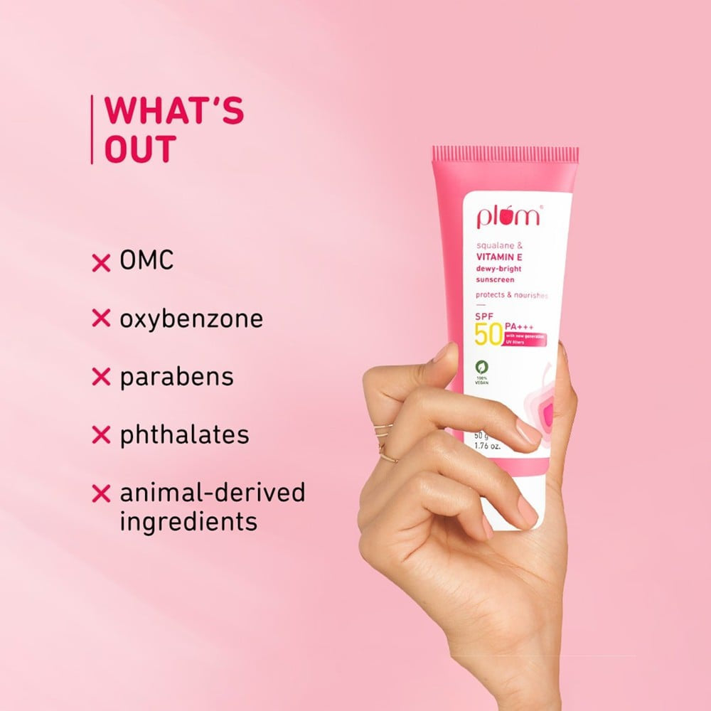 Plum Squalane & Vitamin Dewy Bright Sunscreen (SPF 50 PA +++) : 50 g