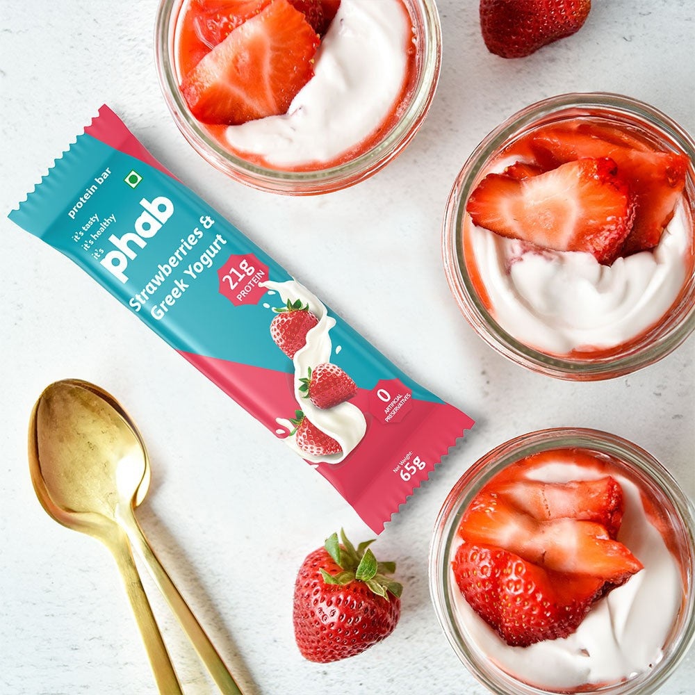 Phab Strawberries & Greek Yogurt Protein Bar - Strawberries & Greek Yogurt (High Fibre & No Added Sugar) : 3 x 65 g